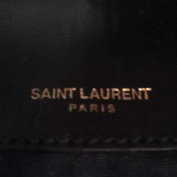 Yves Saint Laurent Black and Gold Textured Shoulder Bag - Picture 4 of 6